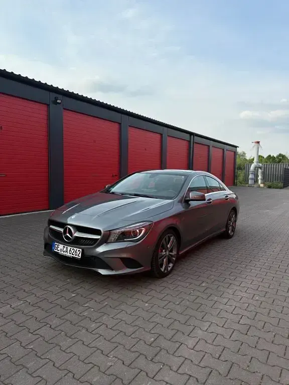Gebraucht Mercedes CLA180 AMG line 122 PS (89 kW) 2014 Grau Coupé