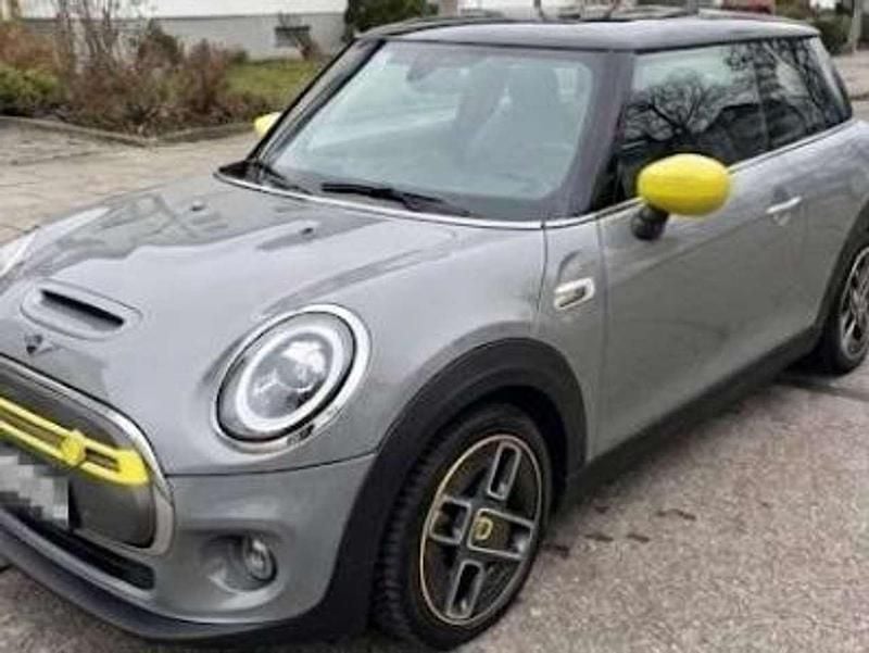 Grau Gebraucht 2020 Mini Cooper SE Kleinwagen | 13.750 € (Superpreis) - Bild 1/4