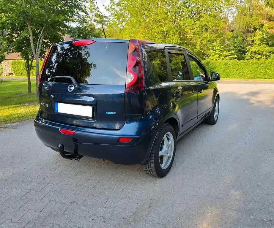 Gebraucht Nissan Note 88 PS (64 kW) 2010 Blau Kleinwagen
