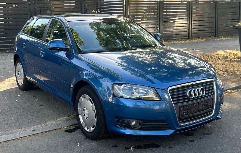Blau Gebraucht 2008 Audi A3 Attraction Limousine | 3.200 € (Guter Preis) - Bild 1/4