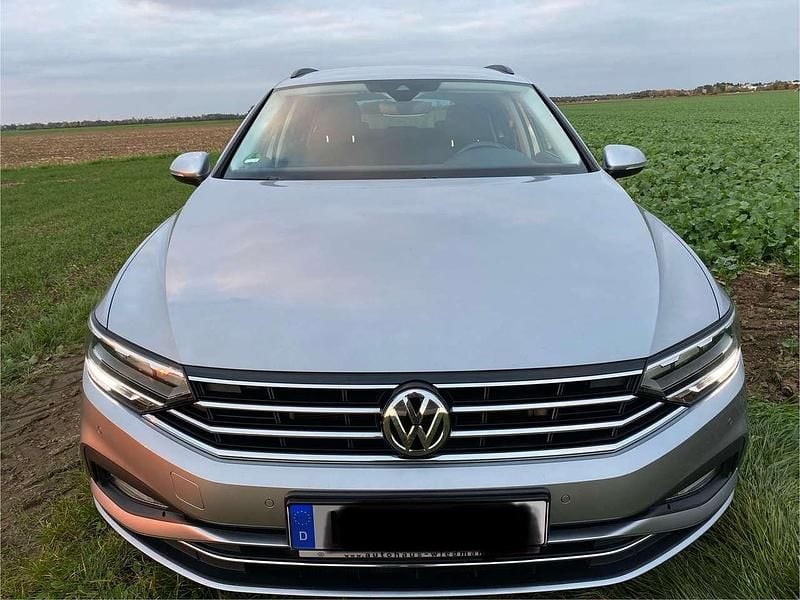 Gebraucht VW Passat Business 150 PS (110 kW) 2020 Grau Kombi