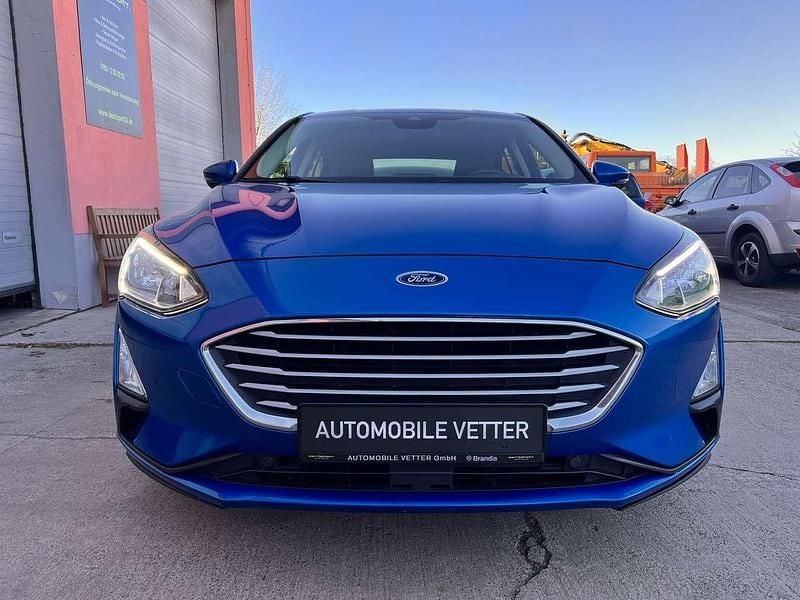 Używany Ford Focus Cool & Connect 155 KM (114 kW) 2020 Niebieski Hatchback