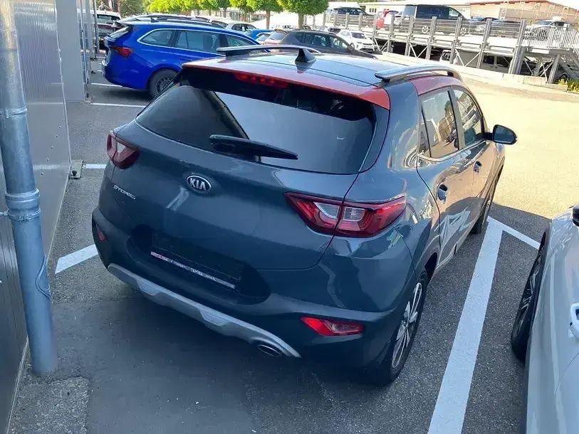 Gebraucht Kia Stonic 84 PS (61 kW) 2021 Orange SUV