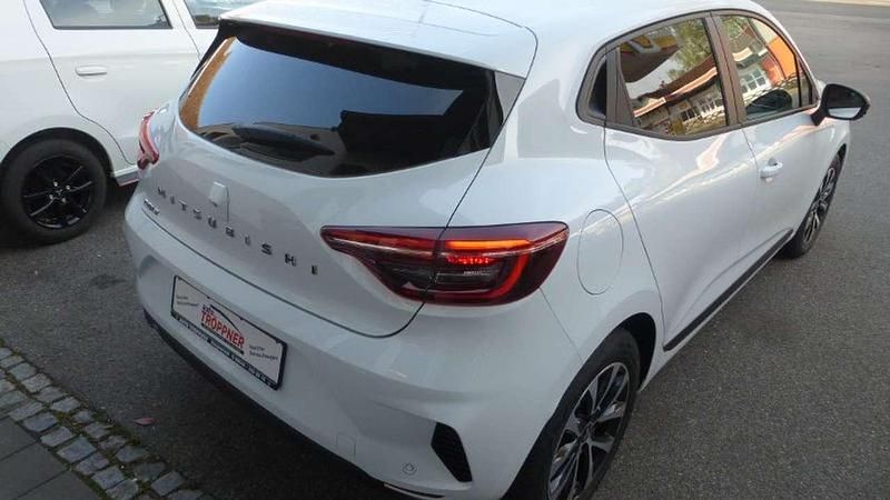 Gebraucht Mitsubishi Colt Plus 91 PS (66 kW) 2024 Antarktisweiß Kleinwagen