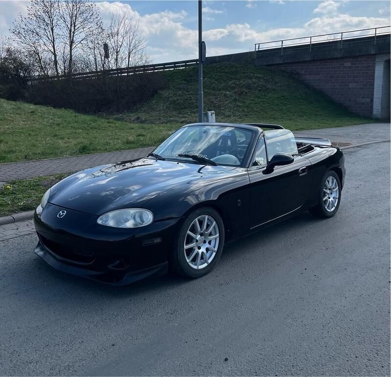 Schwarz Gebraucht 2001 Mazda MX5 Cabrio | 6.300 € (Fairer Preis) - Bild 1/4