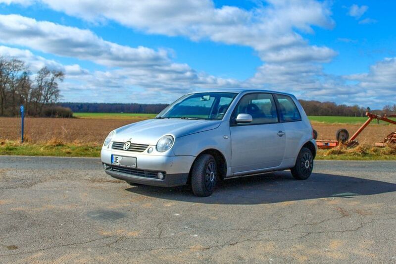 Silber Gebraucht 2005 VW Lupo Kleinwagen | 800 € (Guter Preis) - Bild 1/4