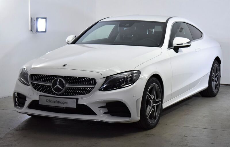 Polarweiß Gebraucht 2019 Mercedes C220 AMG line Coupé | 32.999 € (Fairer Preis) - Bild 1/4