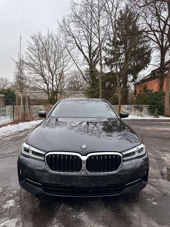 Gebraucht BMW 530 Shadowline 286 PS (210 kW) 2021 Grau Limousine