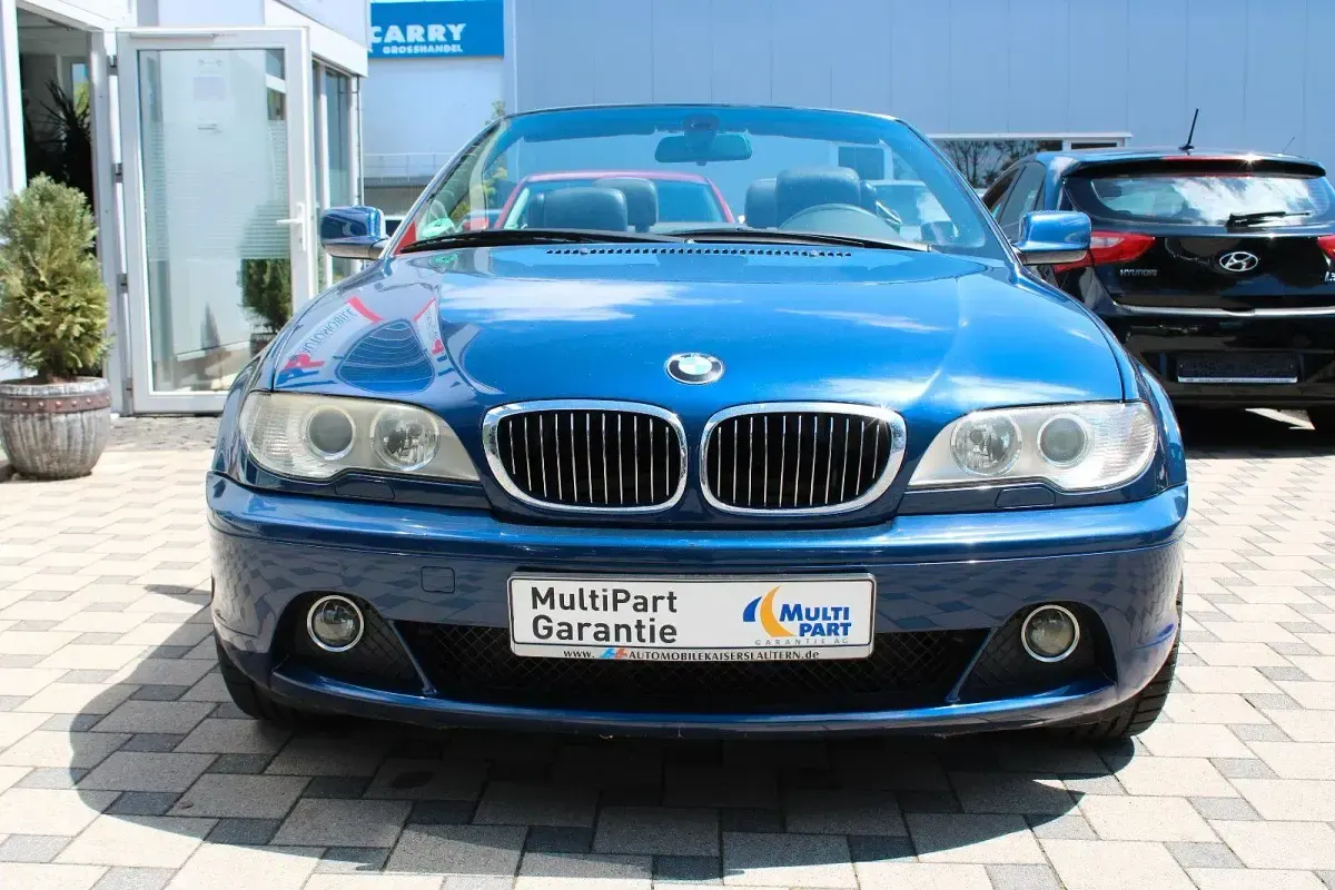 Gebraucht BMW 325 Cabriolet Exclusive 192 PS (141 kW) 2005 Blau Cabrio