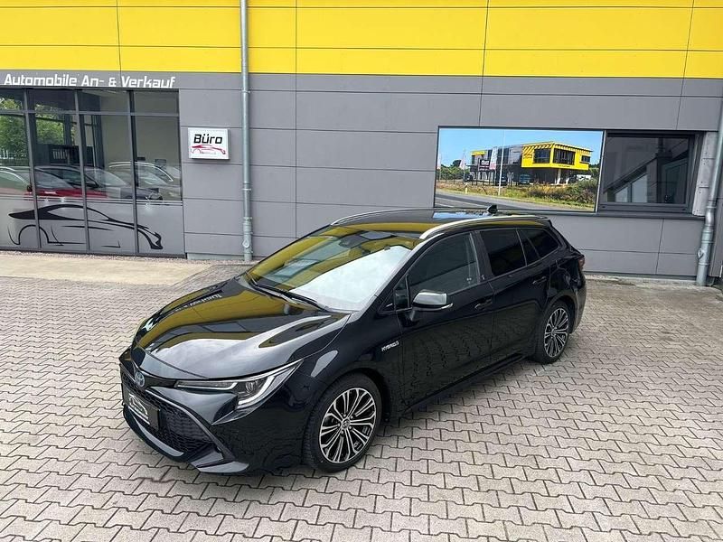 Schwarz Gebraucht 2021 Toyota Corolla Touch Kombi | 22.990 € (Guter Preis) - Bild 1/4