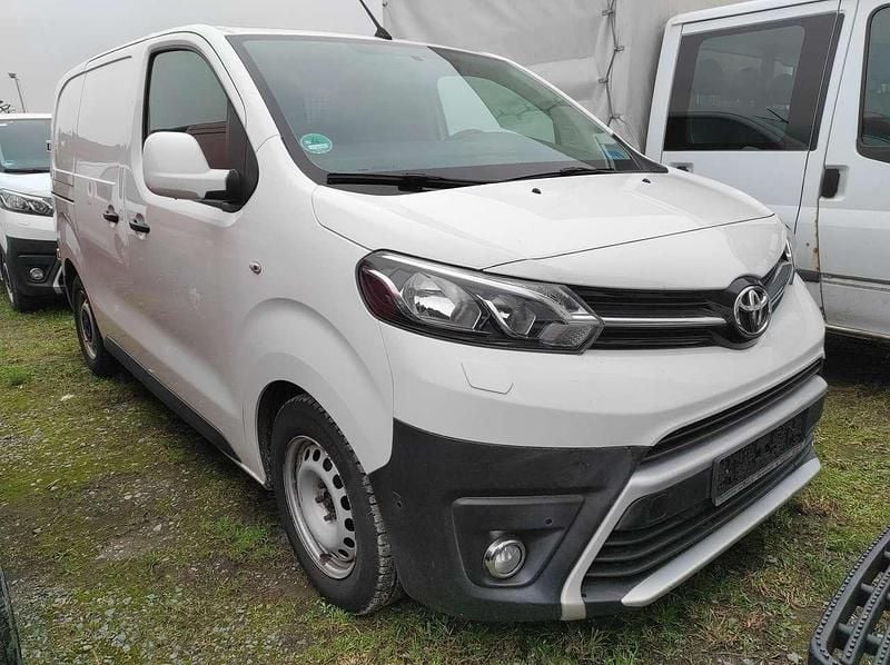 Weiß Gebraucht 2017 Toyota Proace Van / Kleinbus | 8.499 € (Superpreis) - Bild 1/4