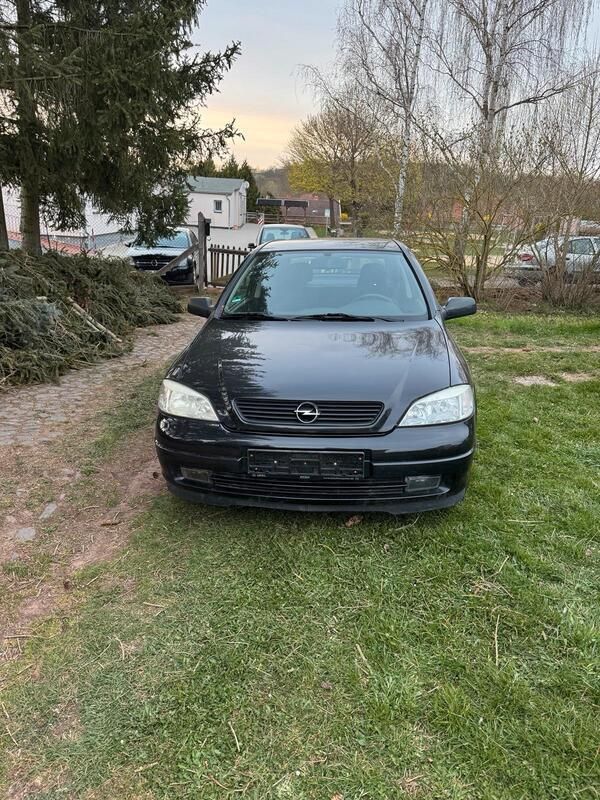 Schwarz Gebraucht 1998 Opel Astra Coupé | 400 € (Superpreis) - Bild 1/4