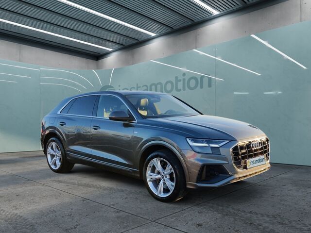 Grau Gebraucht 2021 Audi Q8 Ambiente SUV | 54.790 € (Guter Preis) - Bild 1/2