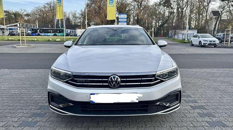 Gebraucht VW Passat GTE 156 PS (114 kW) 2020 Weiß Kombi