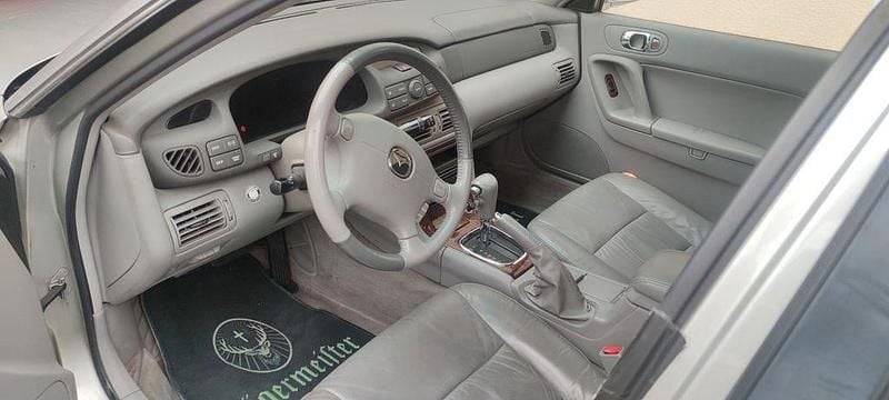 Silber Gebraucht 2003 Mazda Xedos Exclusive Limousine | 1.500 € - Bild 1/4