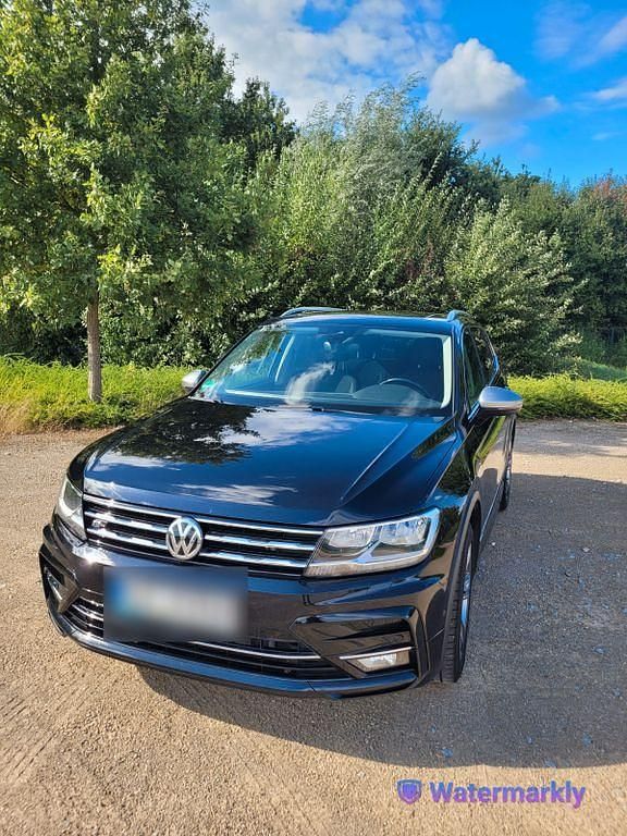 Schwarz Gebraucht 2020 VW Tiguan Allspace United SUV | 34.444 € (Fairer Preis) - Bild 1/4