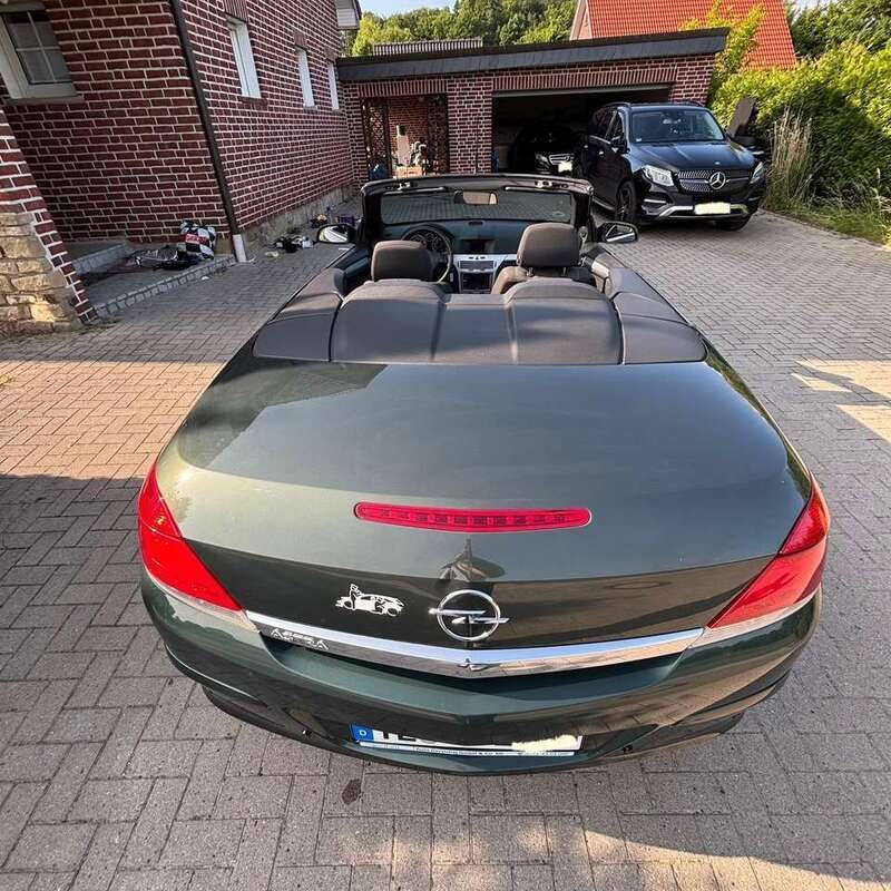 Gebraucht 2009 Opel Astra Cabriolet Edition Cabrio | 2.700 € (Superpreis) - Bild 1/4