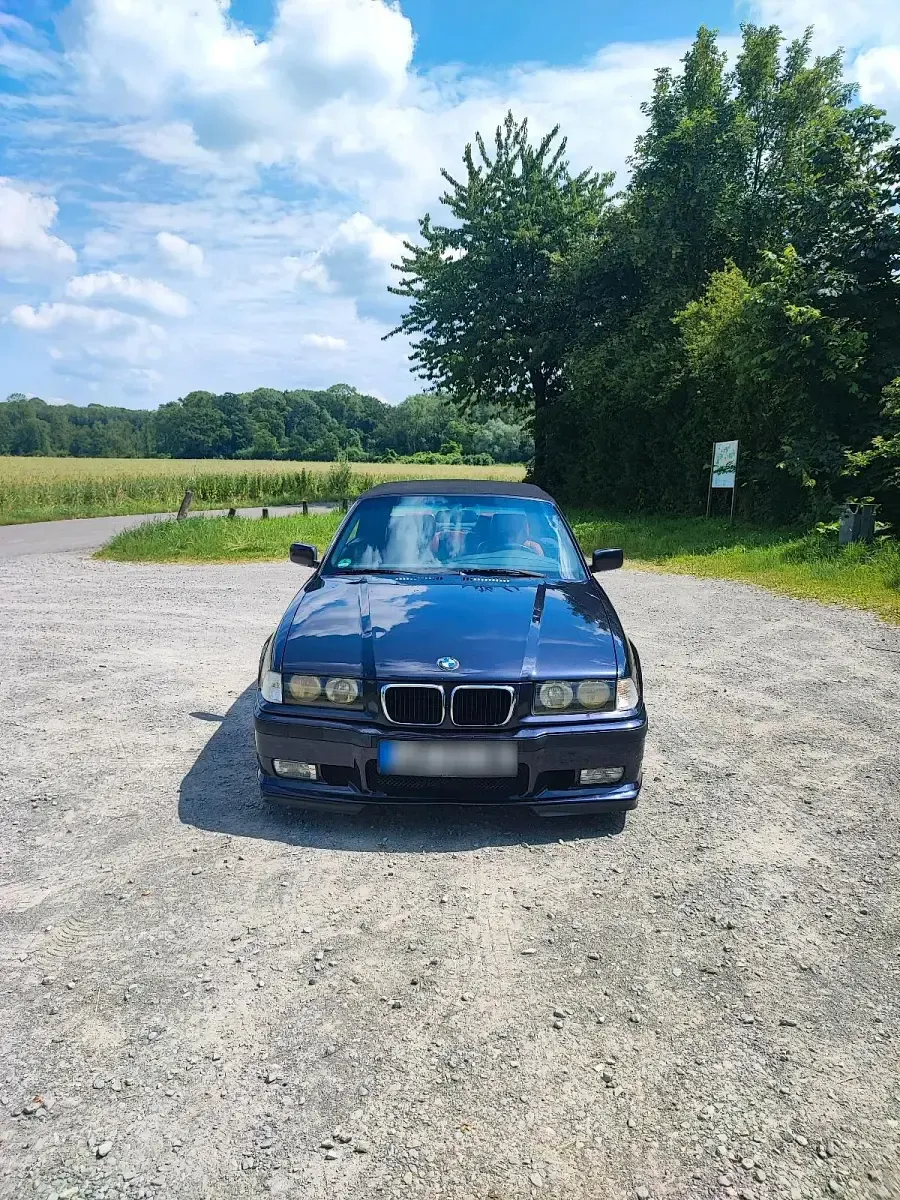 Gebraucht BMW 320 Cabriolet 150 PS (110 kW) 1995 Violet Cabrio