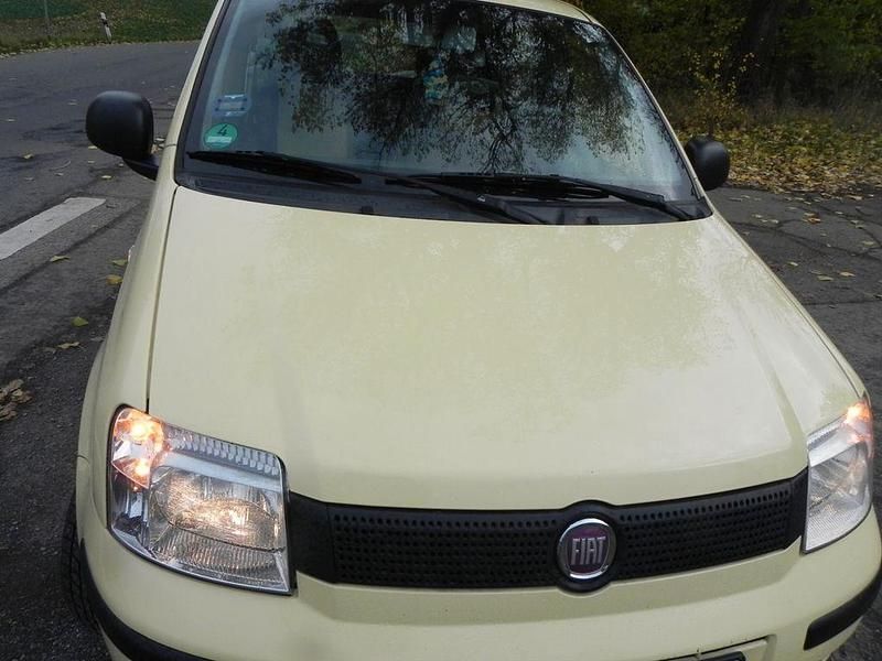 Gelb Gebraucht 2011 Fiat Panda Kleinwagen | 2.650 € (Fairer Preis) - Bild 1/4