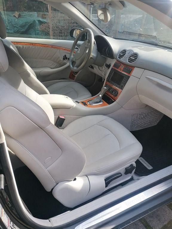 Gebraucht Mercedes CLK320 Elegance 218 PS (160 kW) 2004 Schwarz Coupé