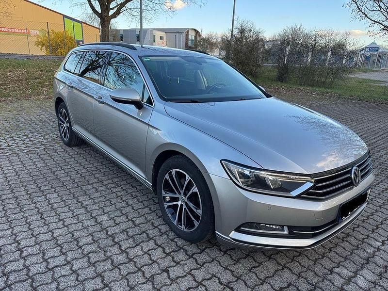 Gebraucht VW Passat Comfortline 150 PS (110 kW) 2015 Silber Kombi