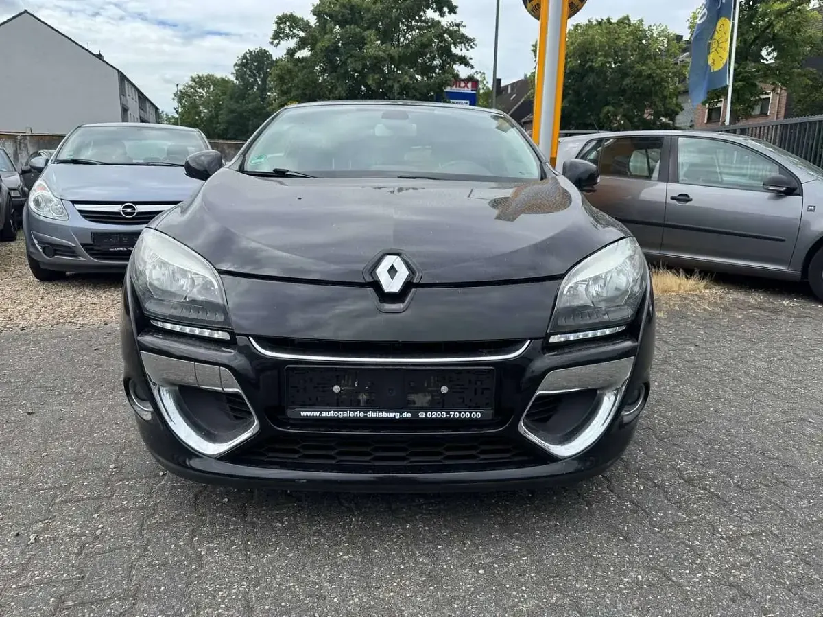 Gebraucht Renault Mégane Coupé Bose Edition 131 PS (96 kW) 2012 Sternenschwarz Coupé