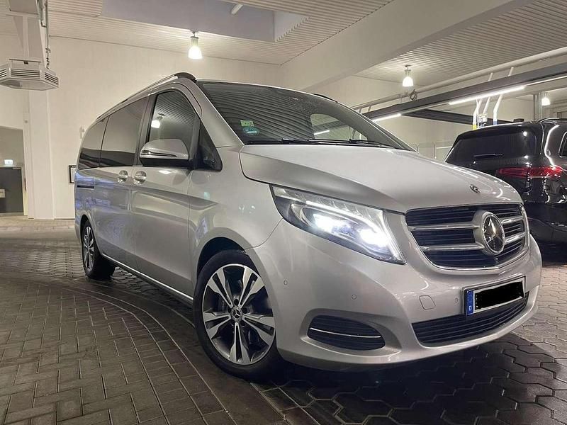 Gebraucht Mercedes V220 163 PS (119 kW) 2018 Van / Kleinbus