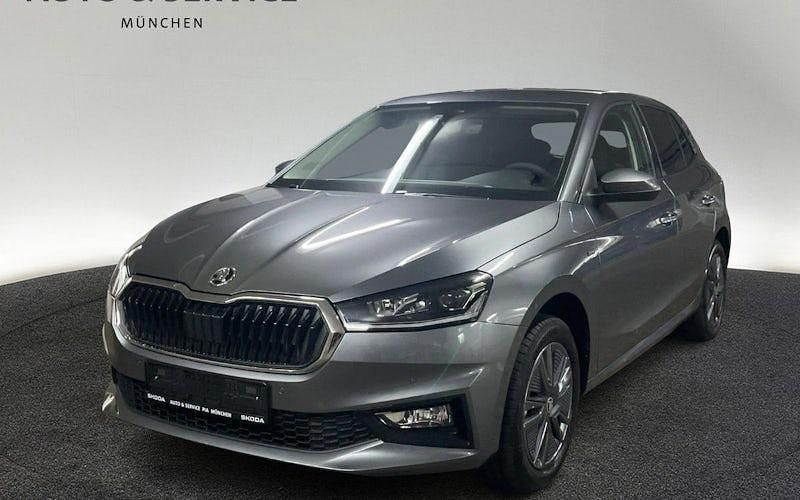 Grau Neu 2025 Skoda Fabia Tour Limousine | 21.950 € (Fairer Preis) - Bild 1/4