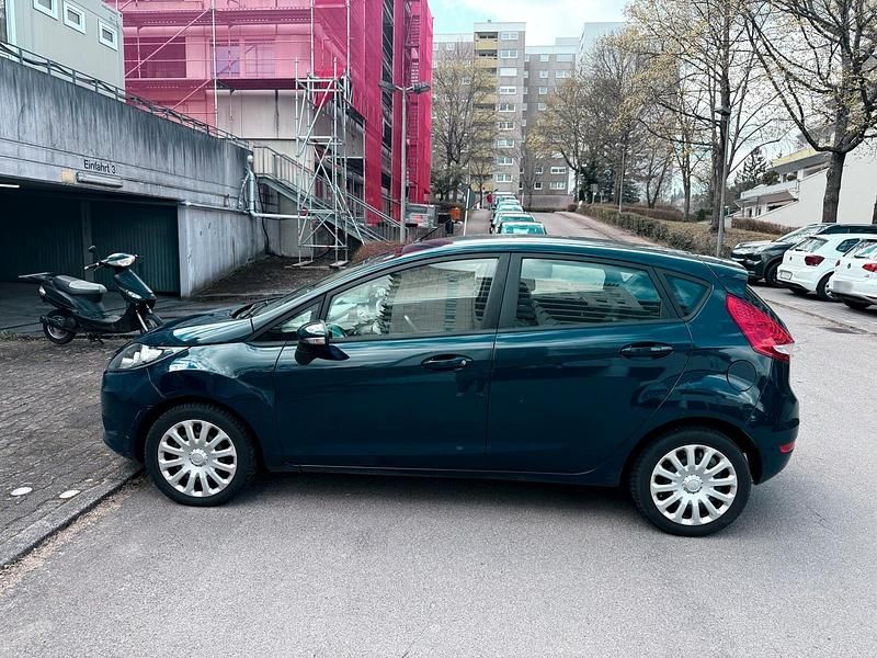 Gebraucht Ford Fiesta 82 PS (60 kW) 2009 Blau Kleinwagen