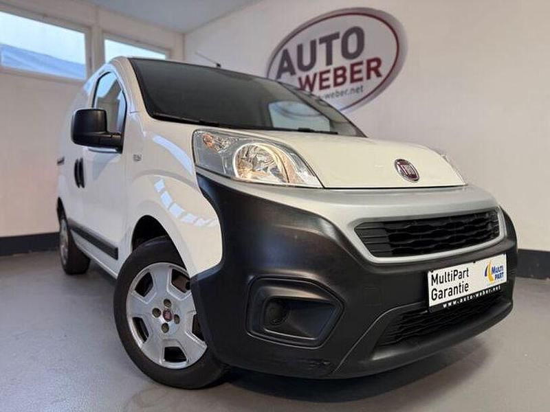 Colore esterno (weiß) Gebraucht 2018 Fiat Fiorino Van | 7.590 € (Fairer Preis) - Bild 1/4