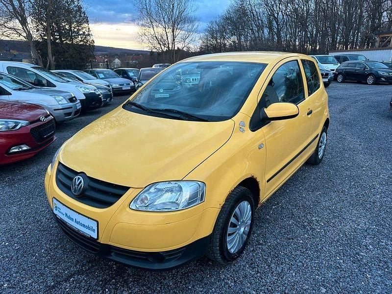 Gebraucht VW Fox Basis 54 PS (39 kW) 2006 Gelb Kleinwagen