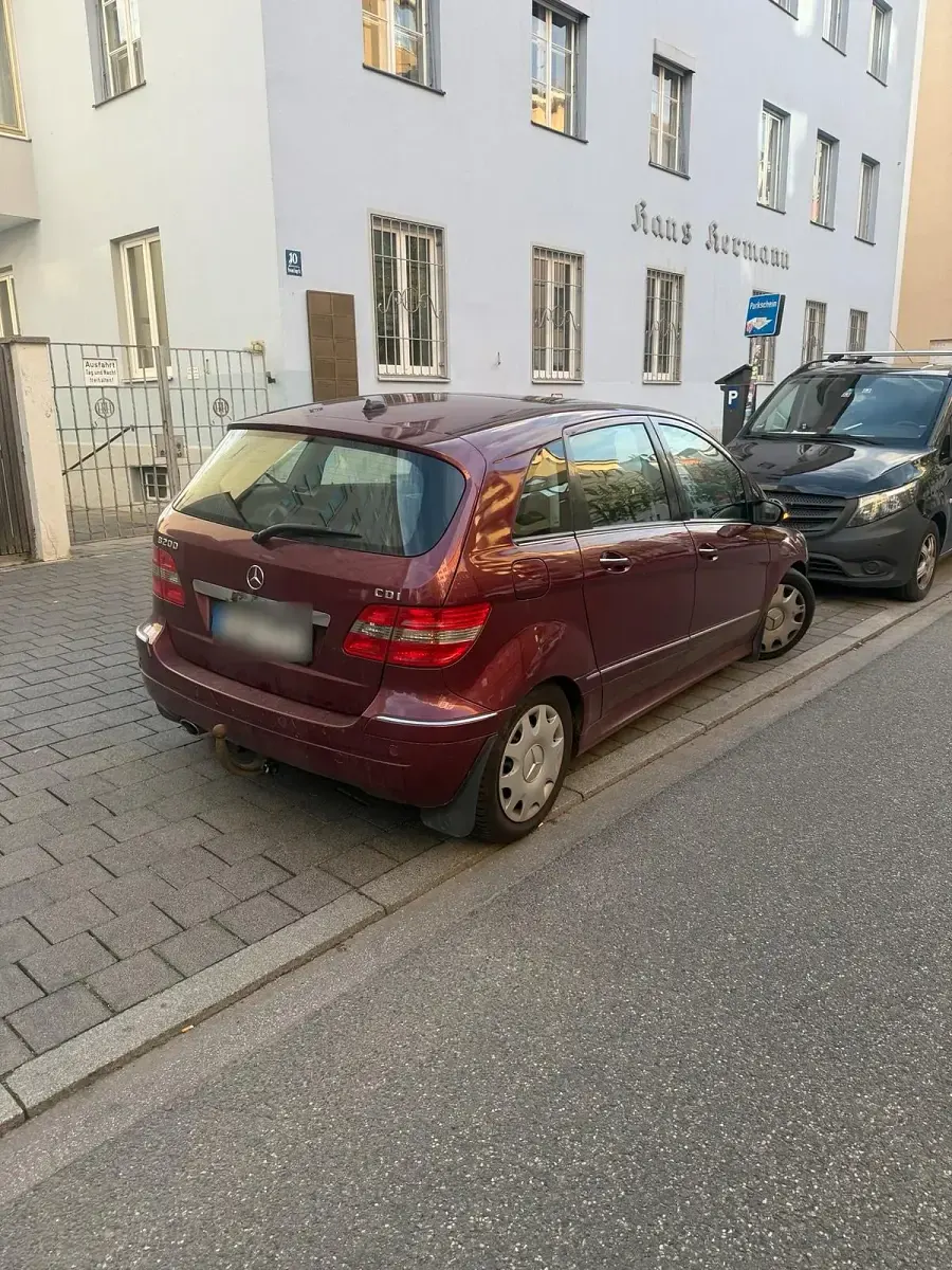 Gebraucht Mercedes B200 140 PS (102 kW) 2008 Rot Van / Kleinbus