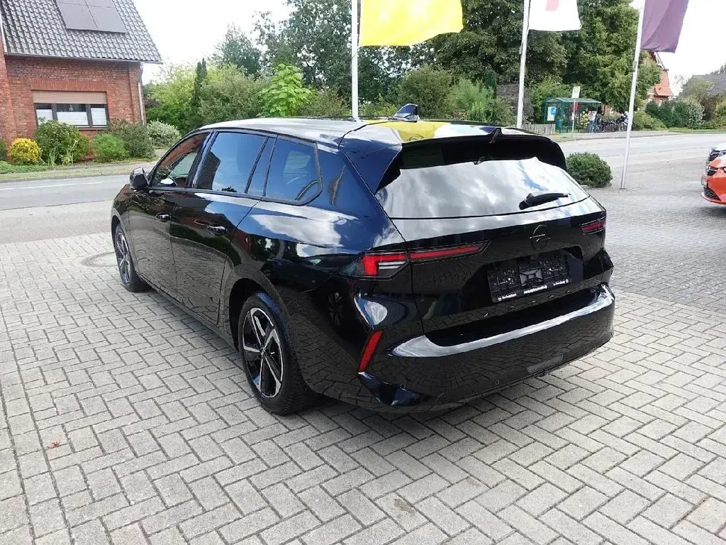 Gebraucht Opel Astra GS Line 131 PS (96 kW) 2024 Schwarz Kleinwagen