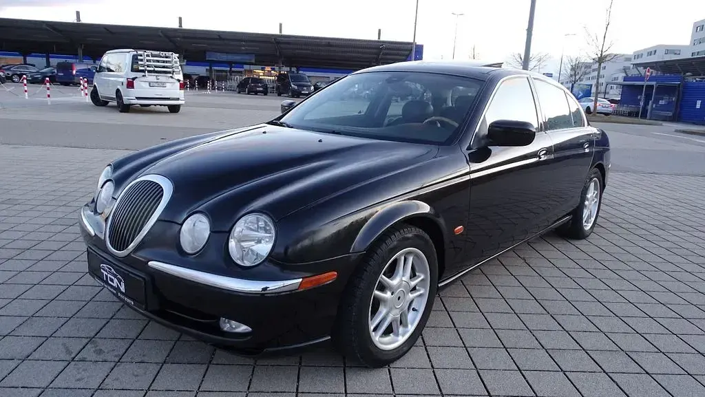 Second-hand Jaguar S-Type S 276 CP (202 kW) 2000 Negru Berlinǎ