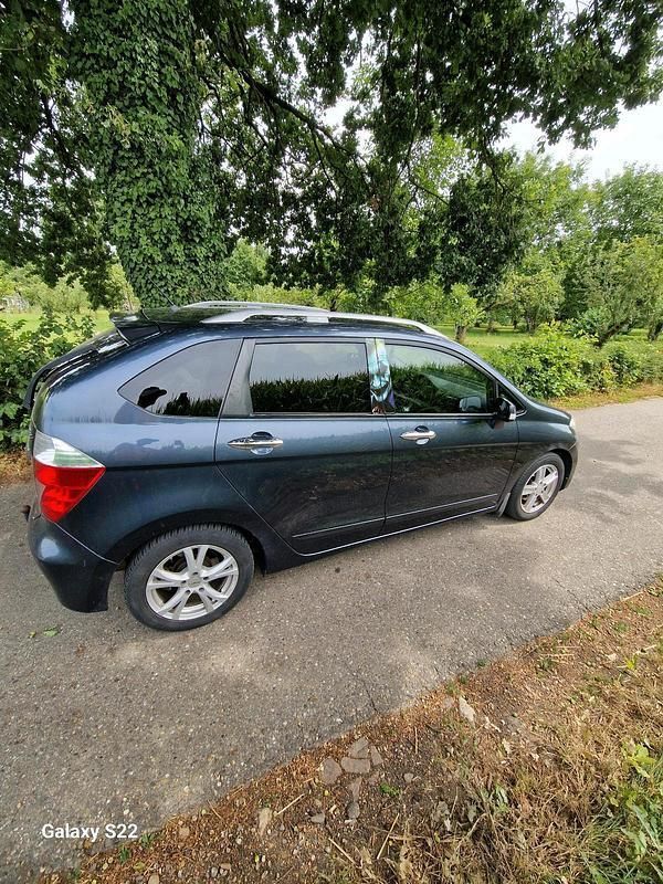 Grau Gebraucht 2005 Honda FR-V Van / Kleinbus | 3.500 € (Teuer) - Bild 1/4