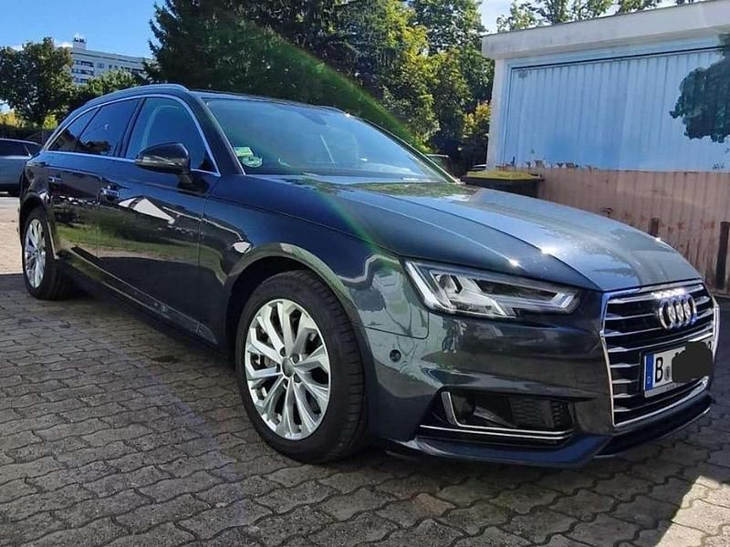Grau Gebraucht 2019 Audi A4 Design Kombi | 17.900 € (Guter Preis) - Bild 1/4