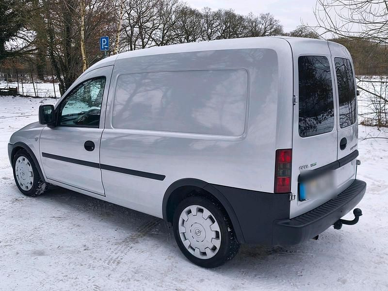 Gebraucht Opel Combo 75 PS (55 kW) 2007 Silber Van / Kleinbus