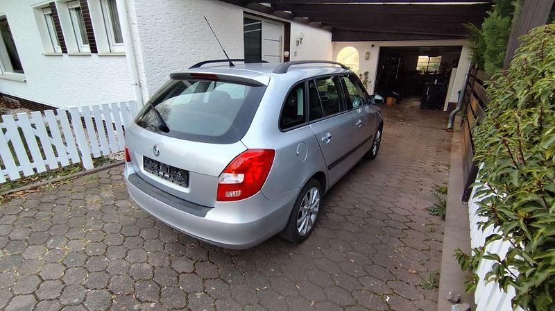 Gebraucht Skoda Fabia 69 PS (50 kW) 2008 Silber Kombi