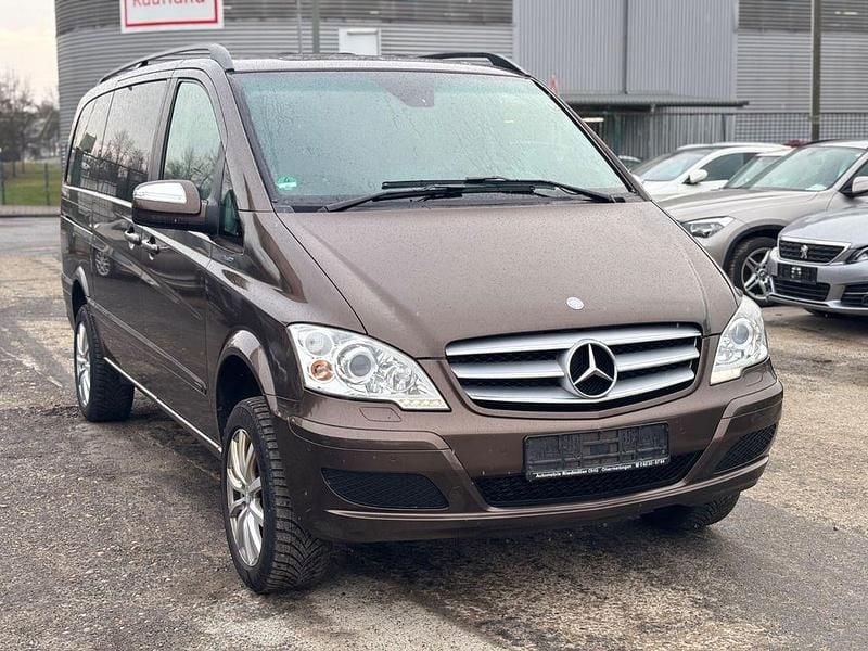 Gebraucht Mercedes Viano Edition 163 PS (119 kW) 2013 Braun Van / Kleinbus
