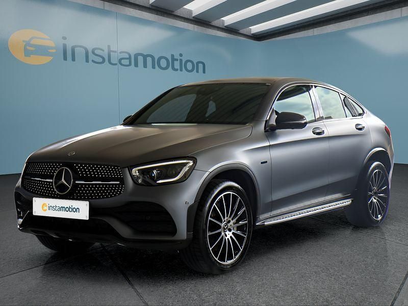 Grau Gebraucht 2021 Mercedes GLC300e SUV | 50.099 € - Bild 1/4