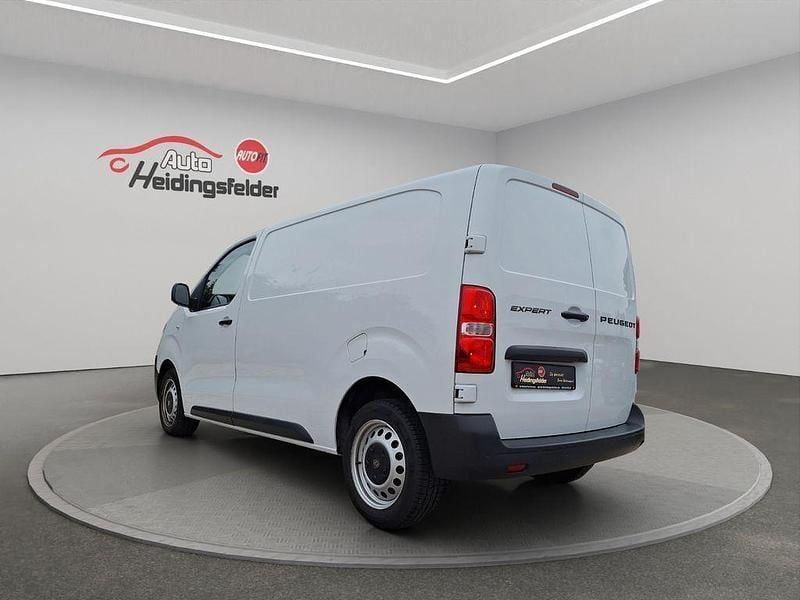 Gebraucht Peugeot Expert 179 PS (131 kW) 2024 Weiß Van