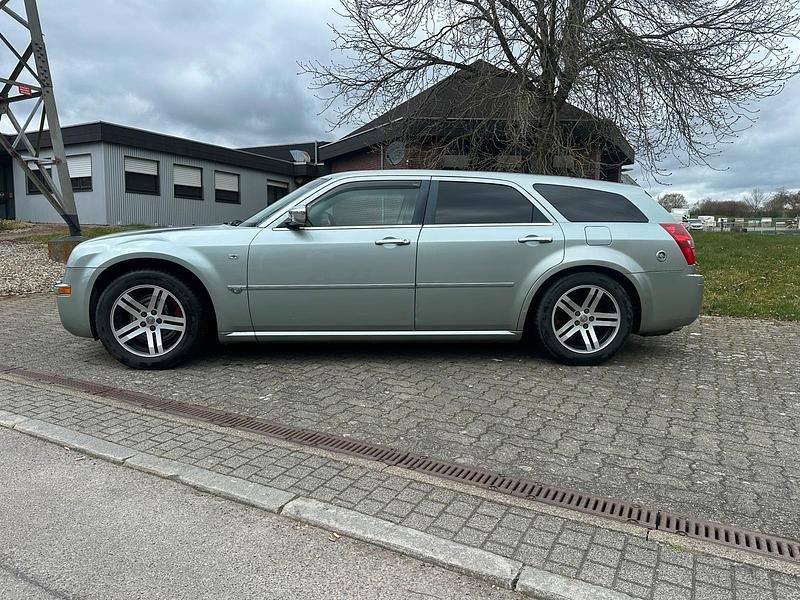 Gebraucht Chrysler 300C 249 PS (183 kW) 2004 Grün Kombi