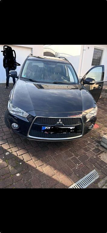 Blau Gebraucht 2013 Mitsubishi Outlander SUV | 5.400 € (Fairer Preis) - Bild 1/4
