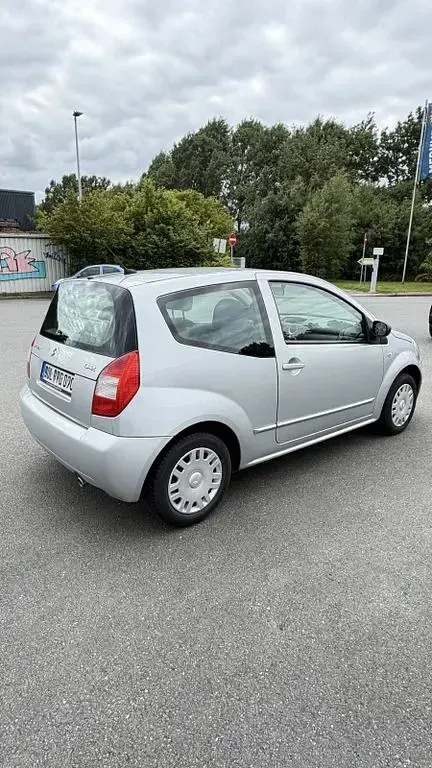 Gebraucht Citroën C2 73 PS (53 kW) 2006 Silber Kleinwagen