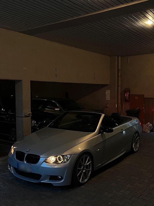 Gebraucht BMW 335 Cabriolet 306 PS (225 kW) 2007 Silber Cabrio