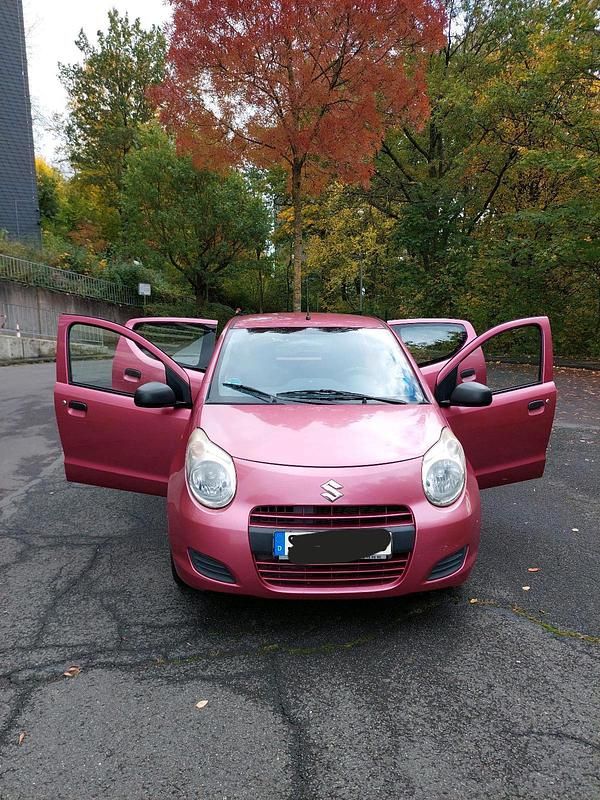 Rot Gebraucht 2010 Suzuki Alto Kleinwagen | 1.800 € (Fairer Preis) - Bild 1/4