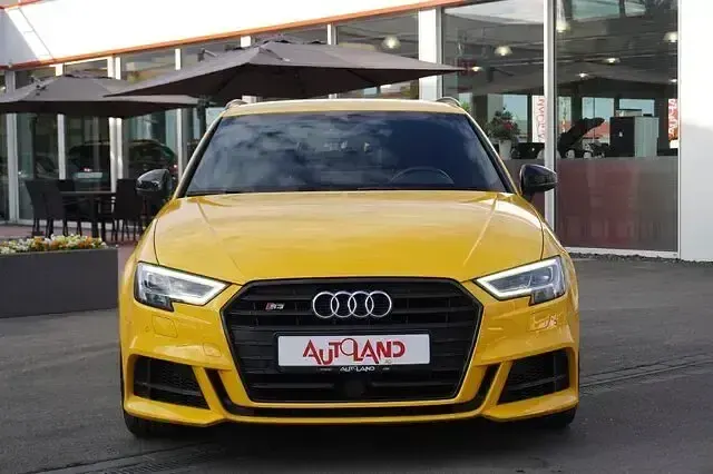 Używany Audi S3 Ambiente 300 KM (220 kW) 2019 Żółty Sedan/Limuzyna