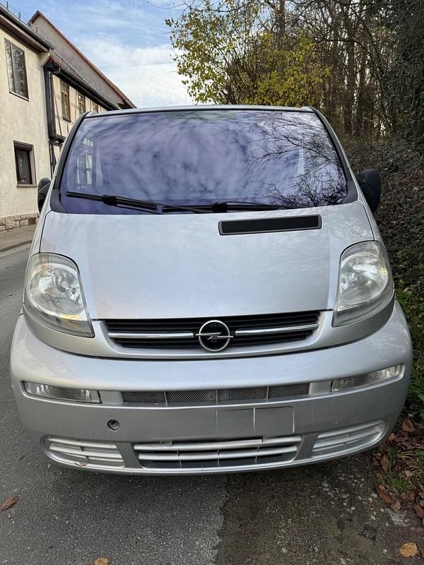 Gebraucht Opel Vivaro 100 PS (73 kW) 2006 Grau Van / Kleinbus