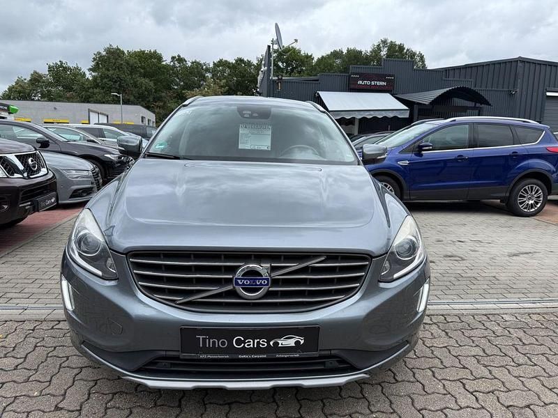 Grau Gebraucht 2016 Volvo XC60 Summum SUV | 13.999 € (Fairer Preis) - Bild 1/4