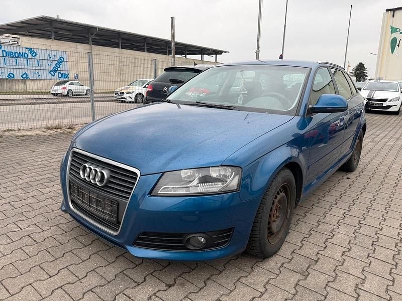 Gebraucht Audi A3 Attraction 160 PS (117 kW) 2010 Blau Kleinwagen